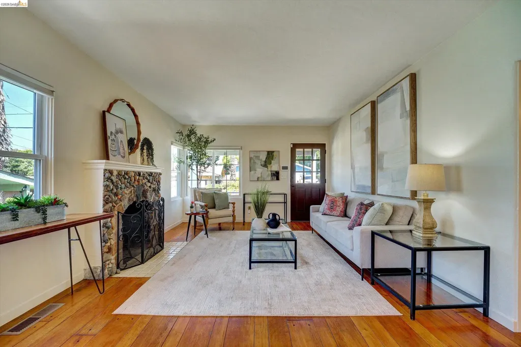 4080 Kuhnle Avenue Oakland CA 94605