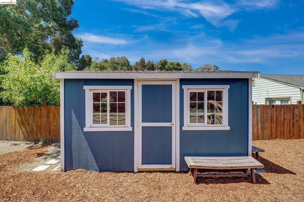 4080 Kuhnle Avenue Oakland CA 94605