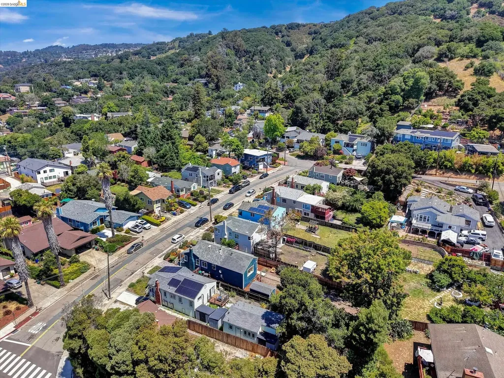 4080 Kuhnle Avenue Oakland CA 94605