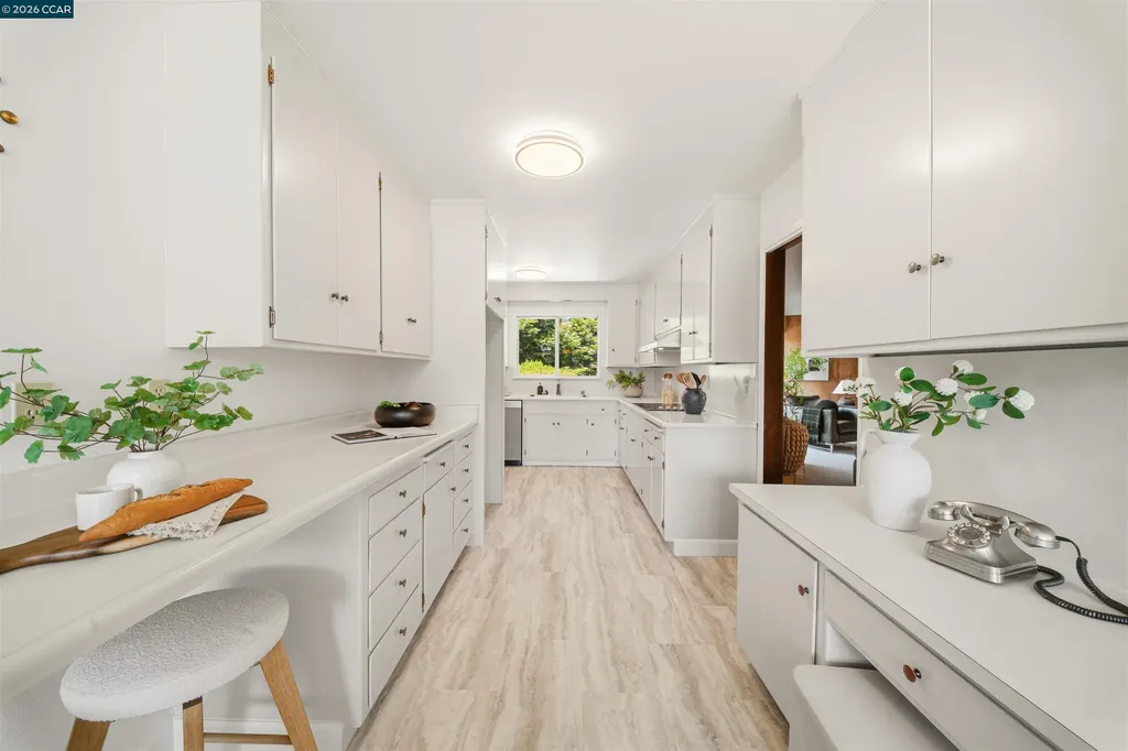 16985 Lamont Court Castro Valley CA 94546