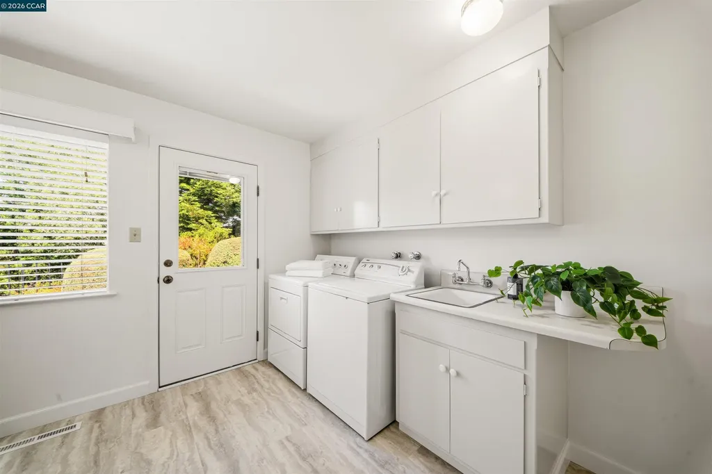 16985 Lamont Court Castro Valley CA 94546