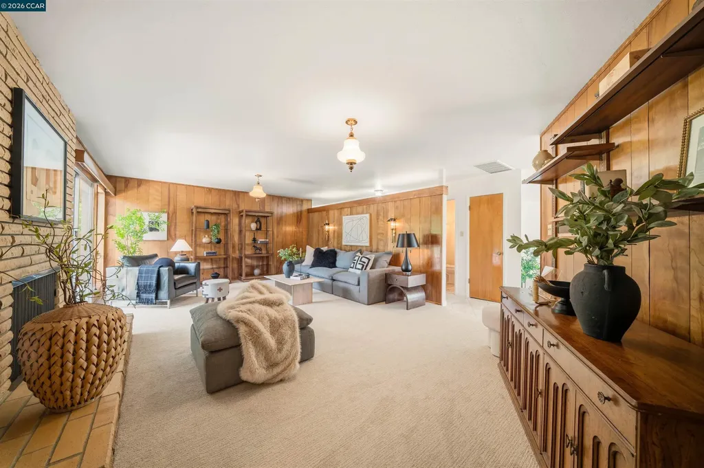 16985 Lamont Court Castro Valley CA 94546