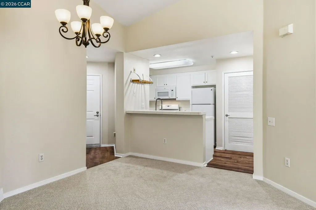 260 Caldecott Lane Oakland CA 94618