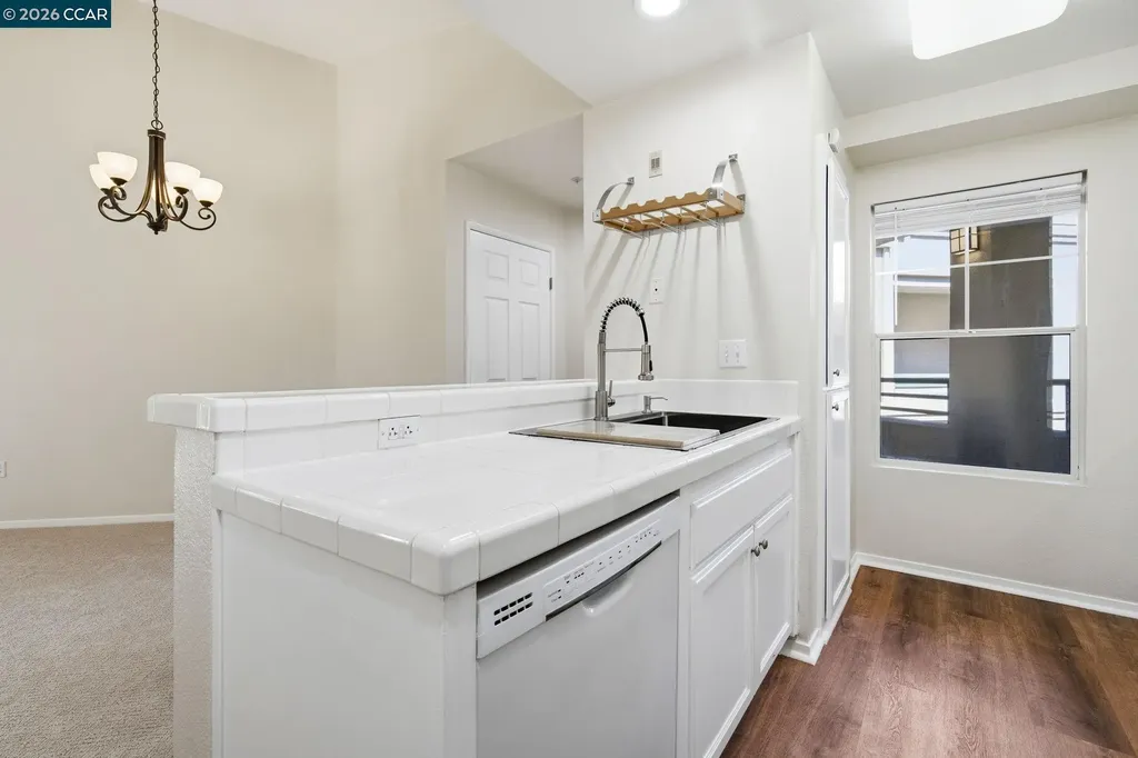 260 Caldecott Lane Oakland CA 94618