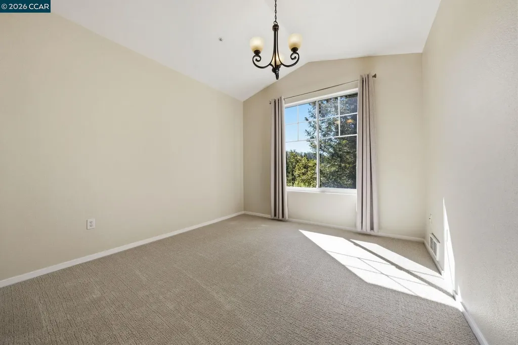 260 Caldecott Lane Oakland CA 94618