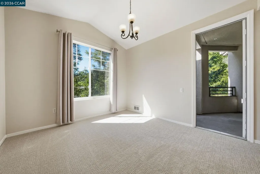 260 Caldecott Lane Oakland CA 94618