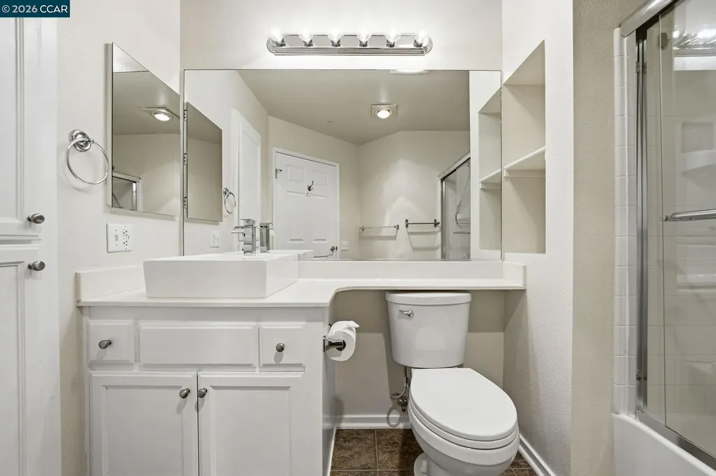 260 Caldecott Lane Oakland CA 94618