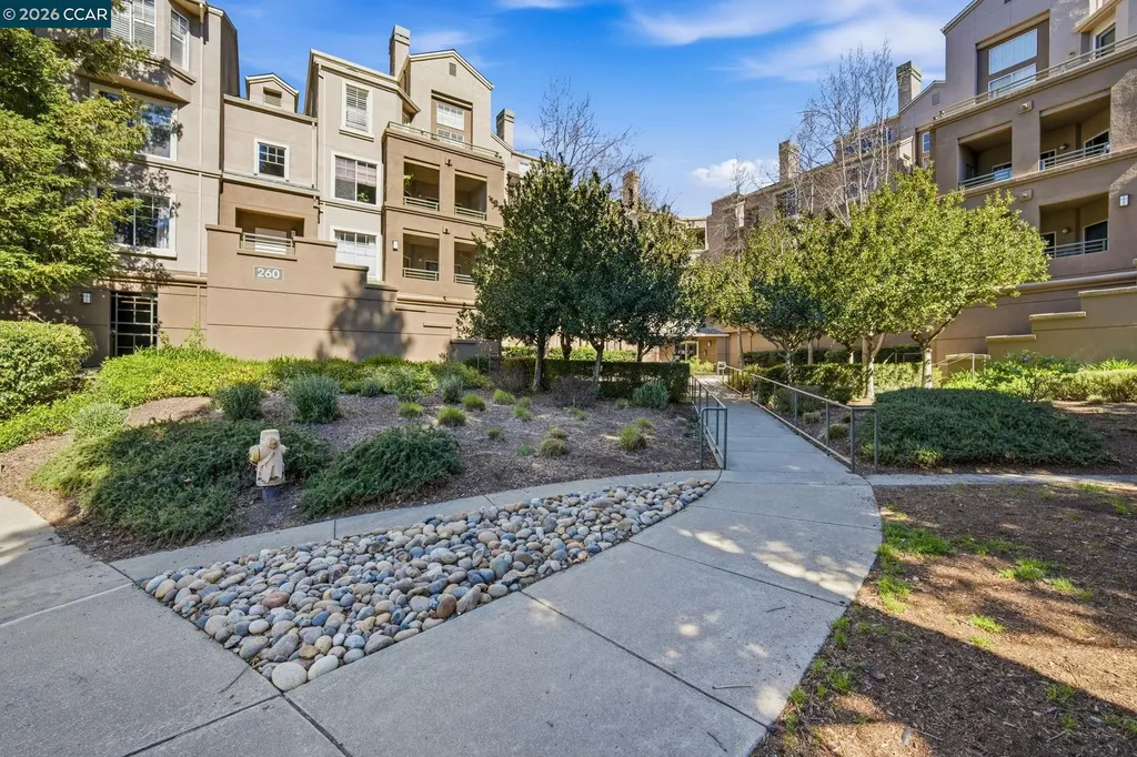 260 Caldecott Lane Oakland CA 94618