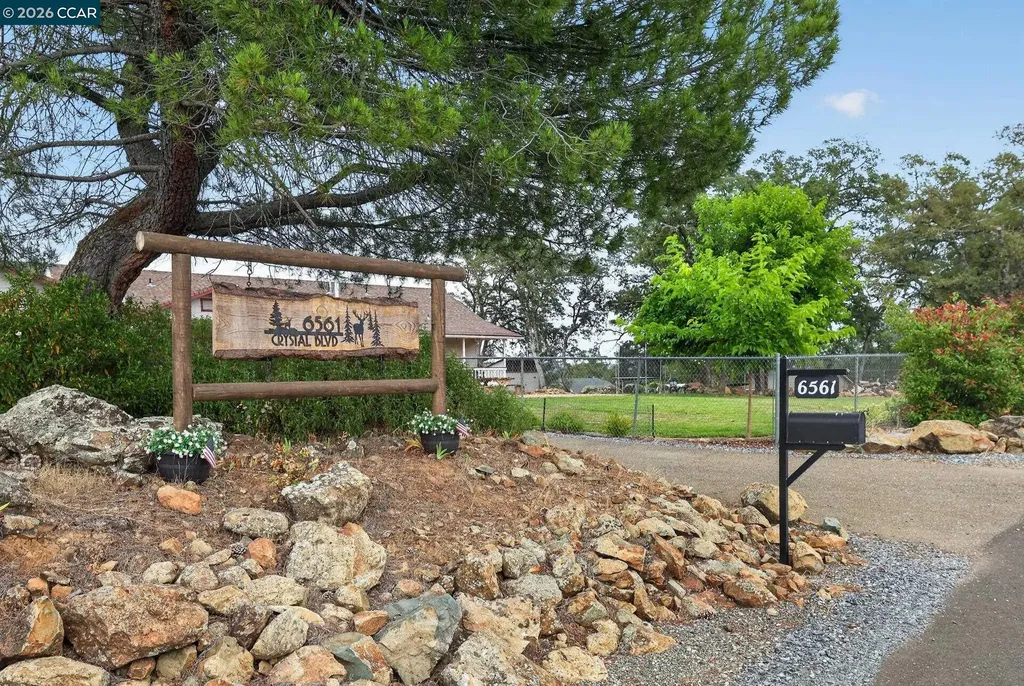 6561 Crystal Boulevard El Dorado CA 95623