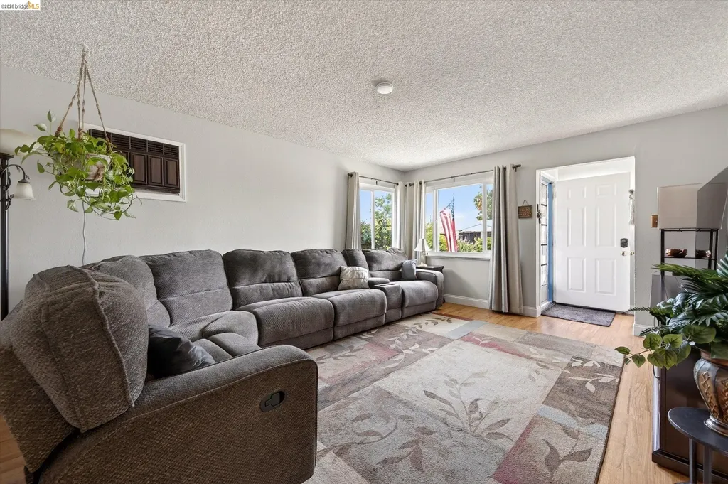 218 Madill Street Antioch CA 94509