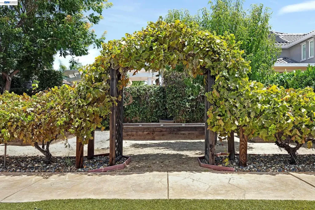 389 Havasu Court Brentwood CA 94513