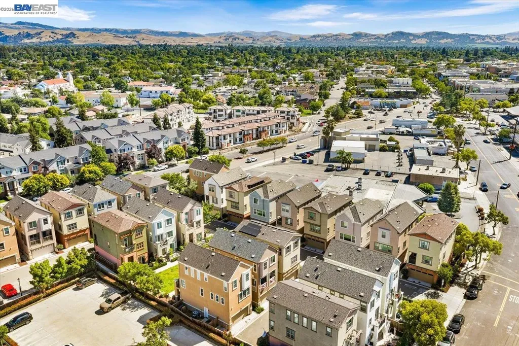 2707 Hollingbury Common Livermore CA 94550