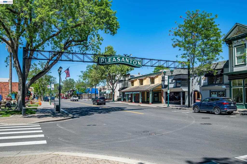 3861 Vine Street Pleasanton CA 94566