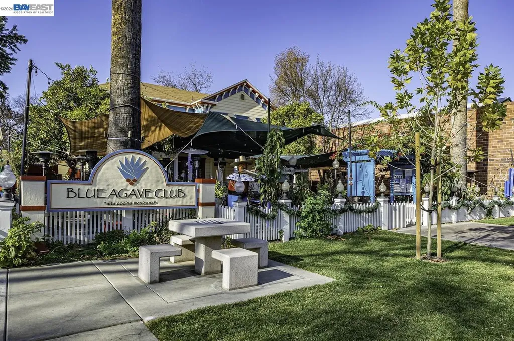 3861 Vine Street Pleasanton CA 94566