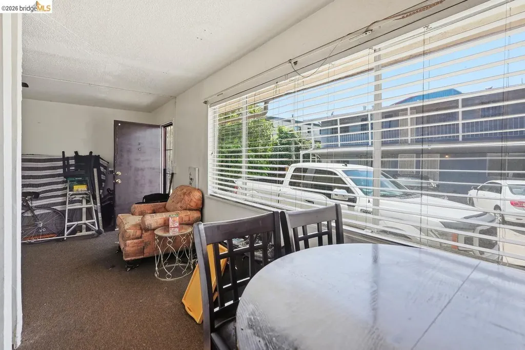 933 41st Street Oakland CA 94608