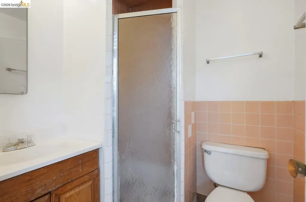 933 41st Street Oakland CA 94608