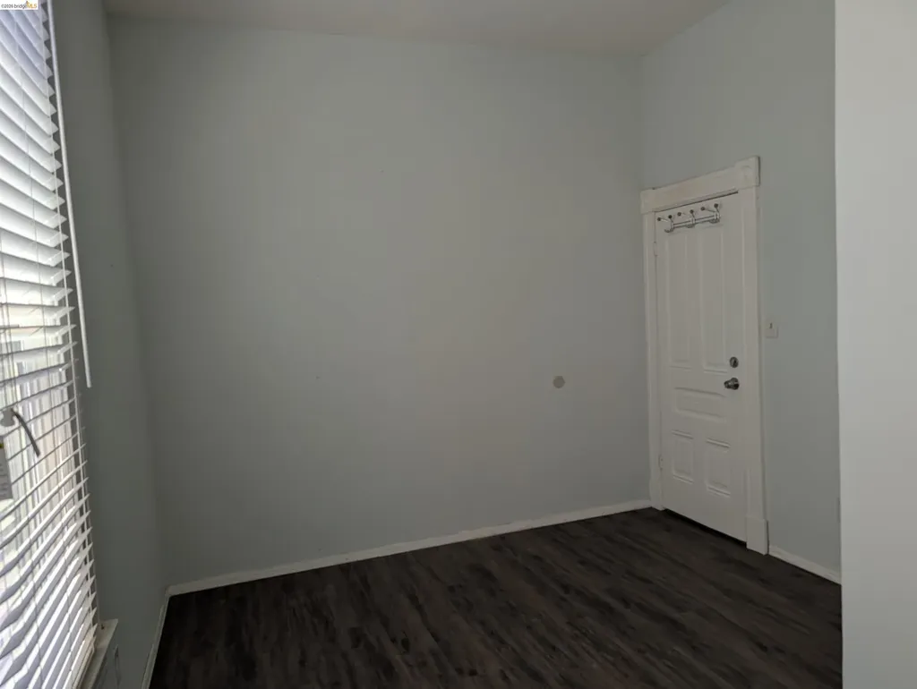 1086 66th Street Oakland CA 94608