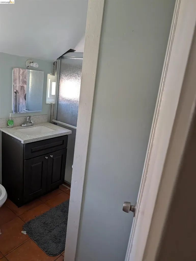 1086 66th Street Oakland CA 94608