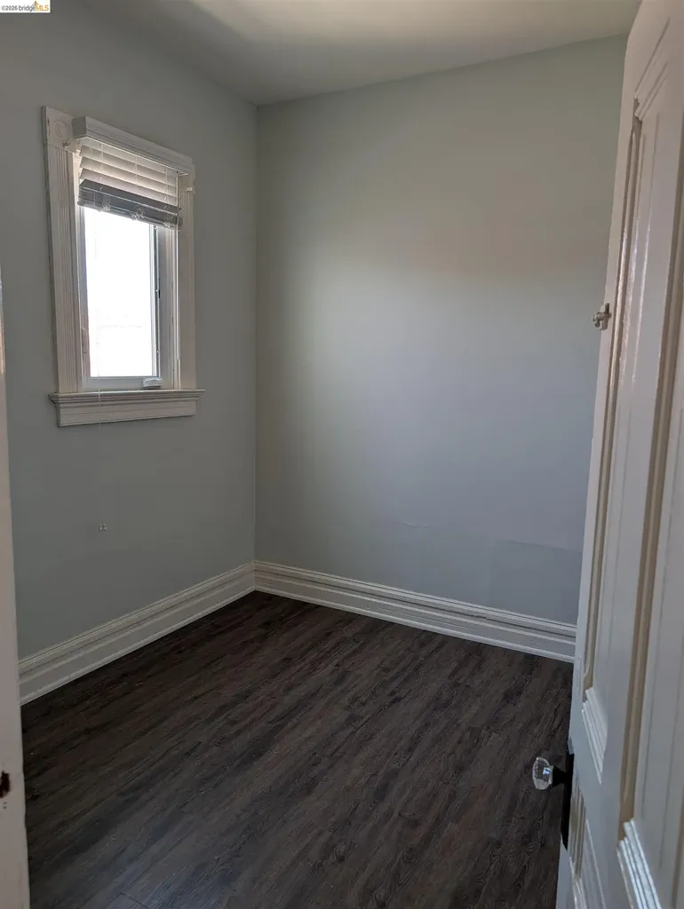 1086 66th Street Oakland CA 94608