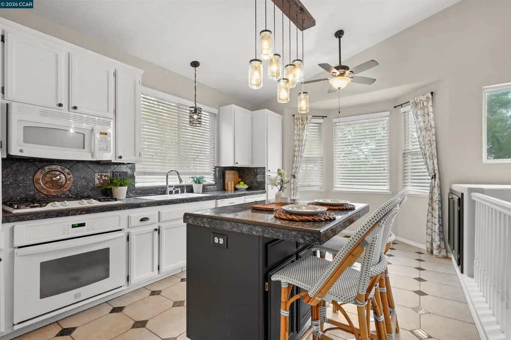 2063 Bluerock Court Concord CA 94521