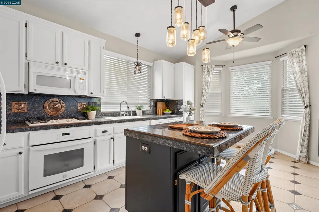 2063 Bluerock Court Concord CA 94521