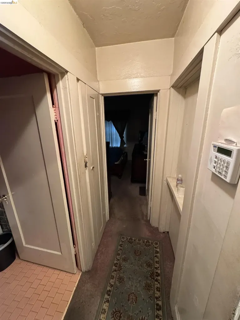 2233 85th Avenue Oakland CA 94605
