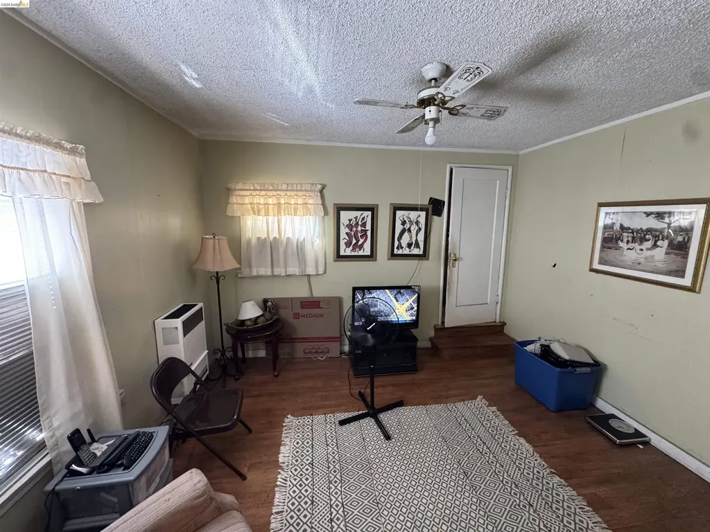 2233 85th Avenue Oakland CA 94605