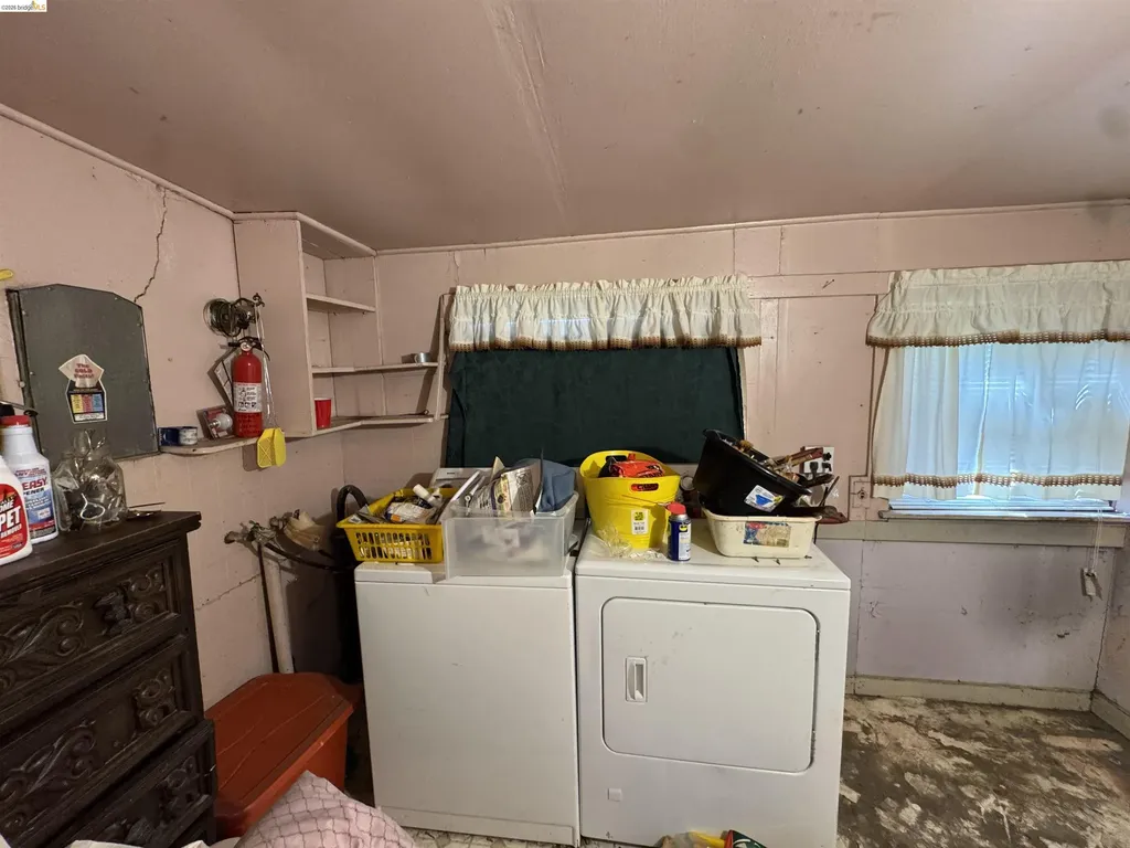 2233 85th Avenue Oakland CA 94605