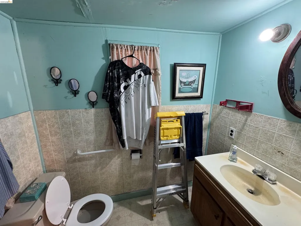 2233 85th Avenue Oakland CA 94605
