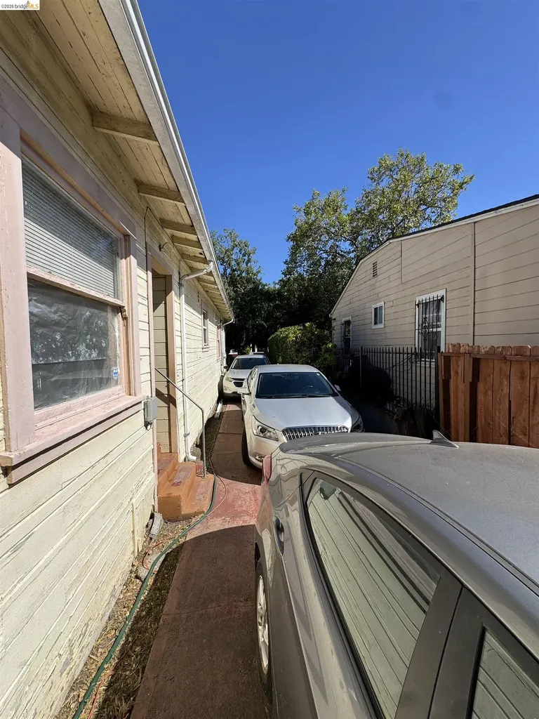 2233 85th Avenue Oakland CA 94605