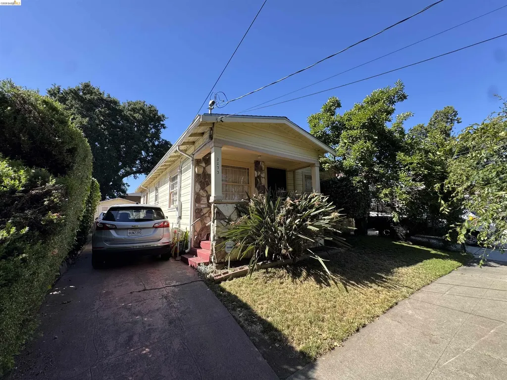 2233 85th Avenue Oakland CA 94605