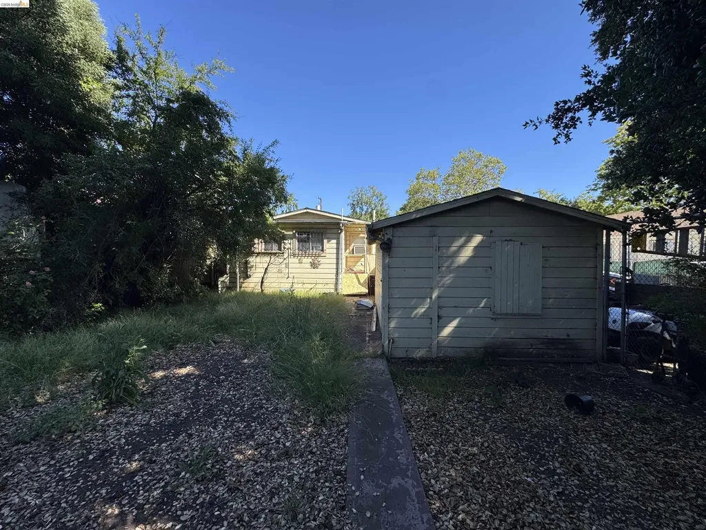 2233 85th Avenue Oakland CA 94605