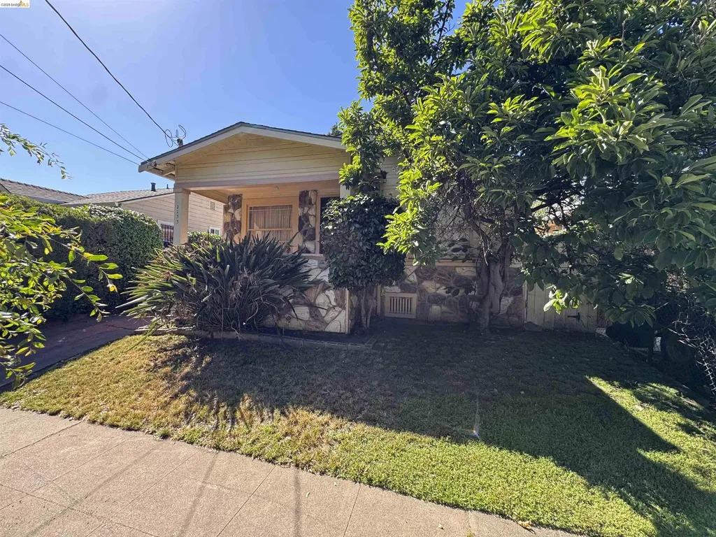 2233 85th Avenue Oakland CA 94605