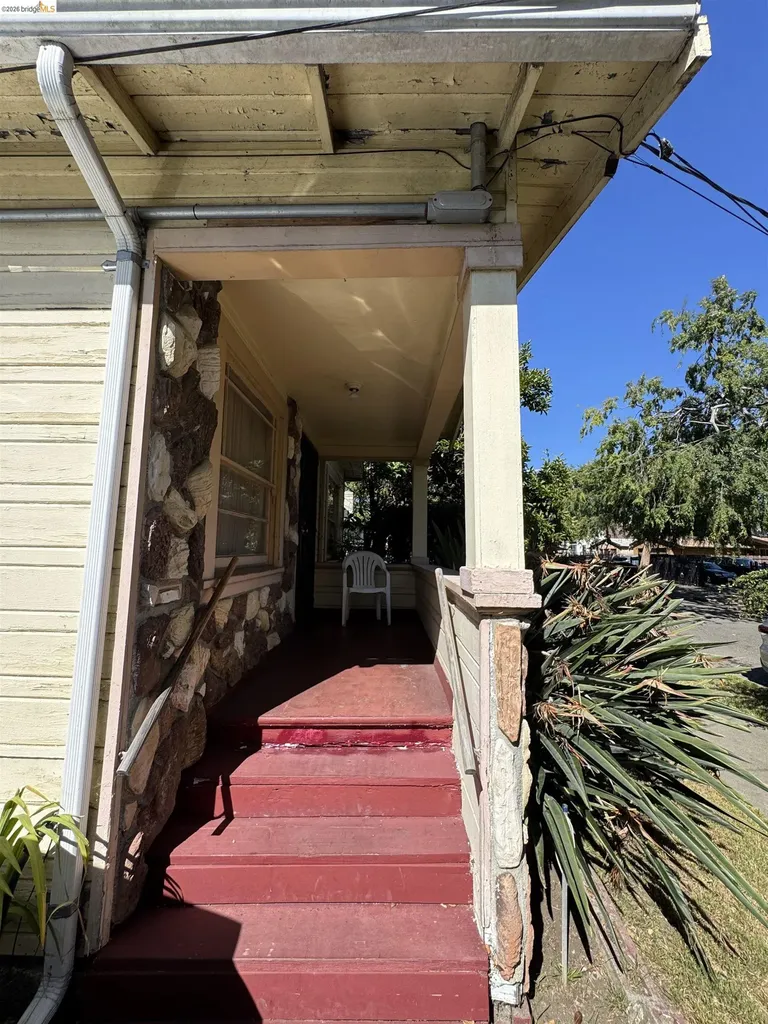 2233 85th Avenue Oakland CA 94605