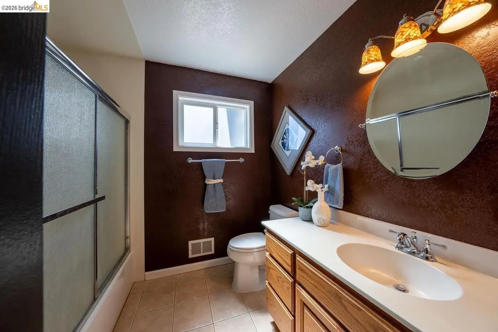 147 Loren Lane Oakley CA 94561