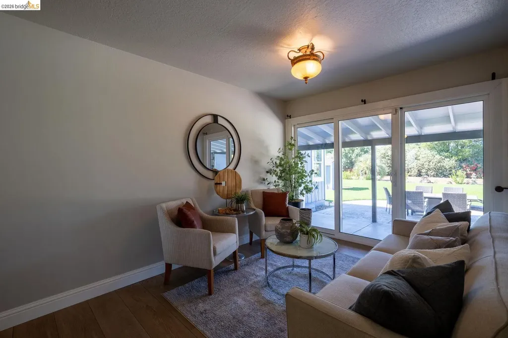 147 Loren Lane Oakley CA 94561