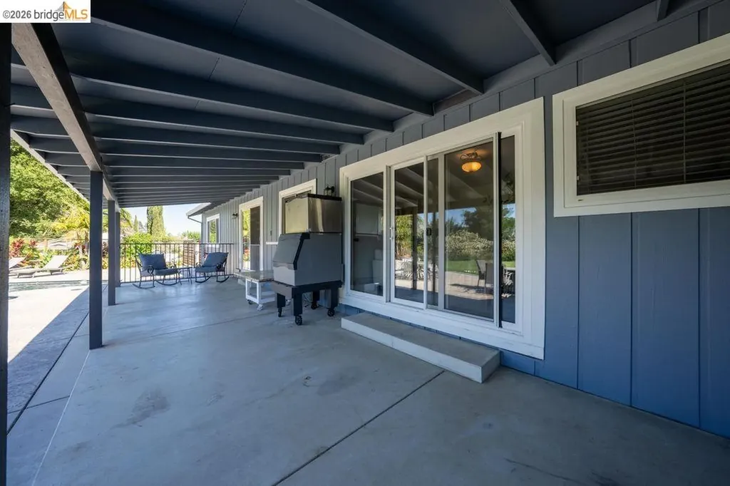 147 Loren Lane Oakley CA 94561