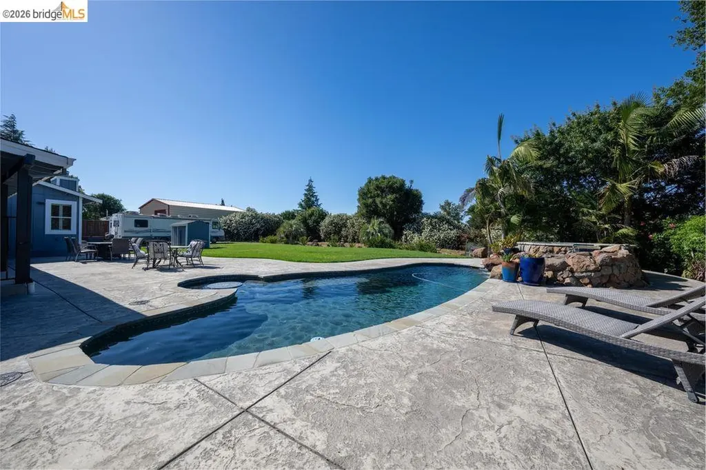 147 Loren Lane Oakley CA 94561