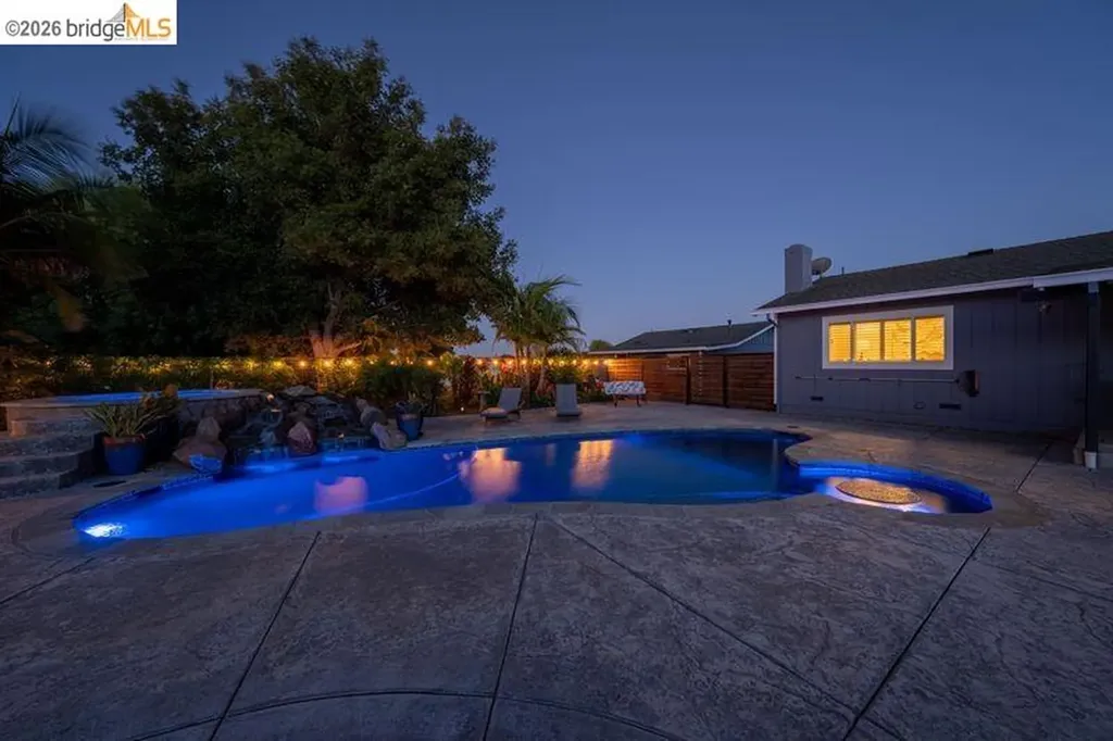 147 Loren Lane Oakley CA 94561