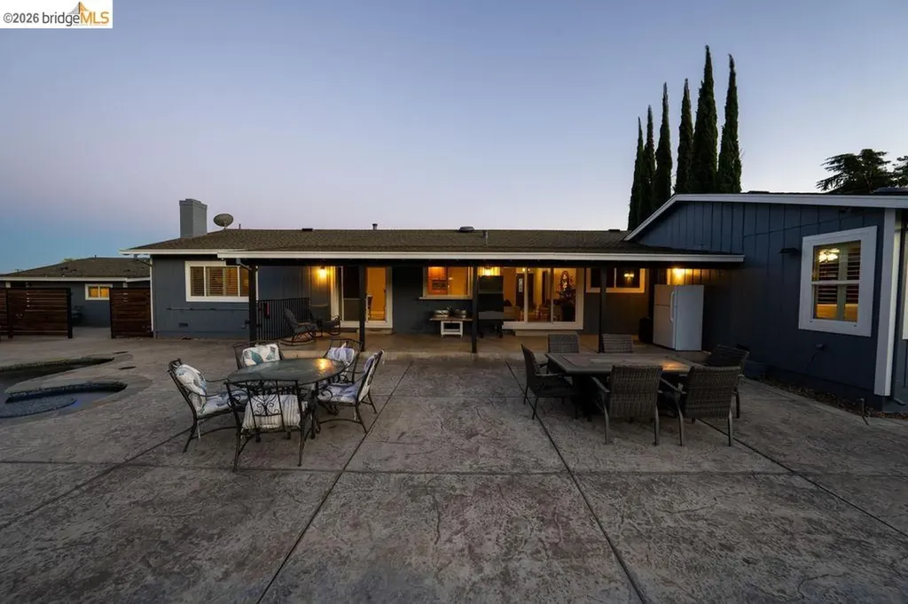 147 Loren Lane Oakley CA 94561
