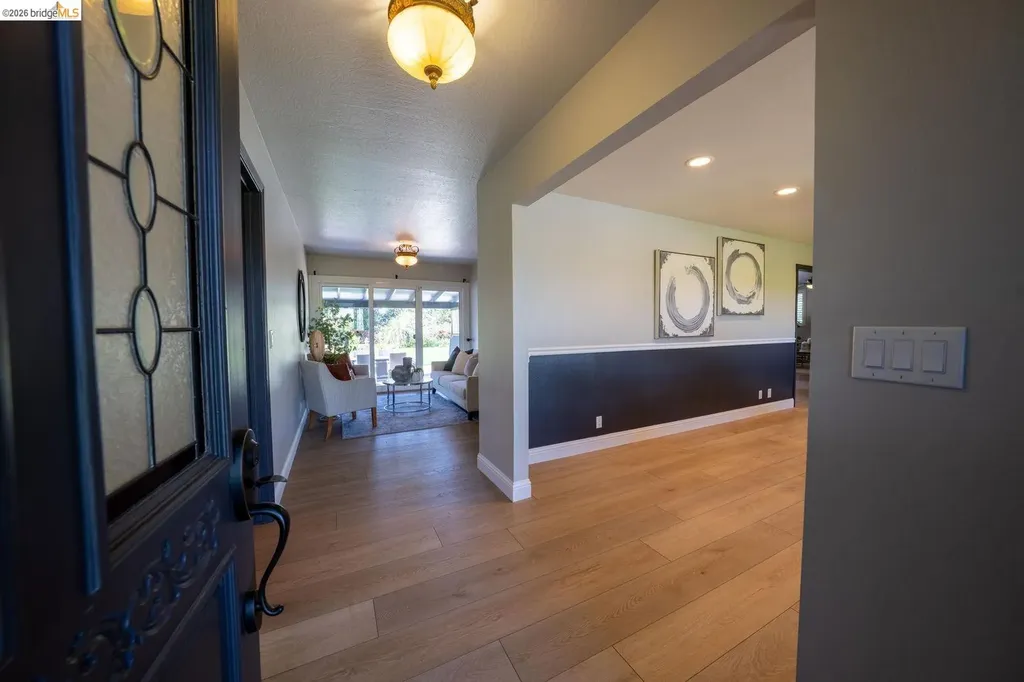 147 Loren Lane Oakley CA 94561