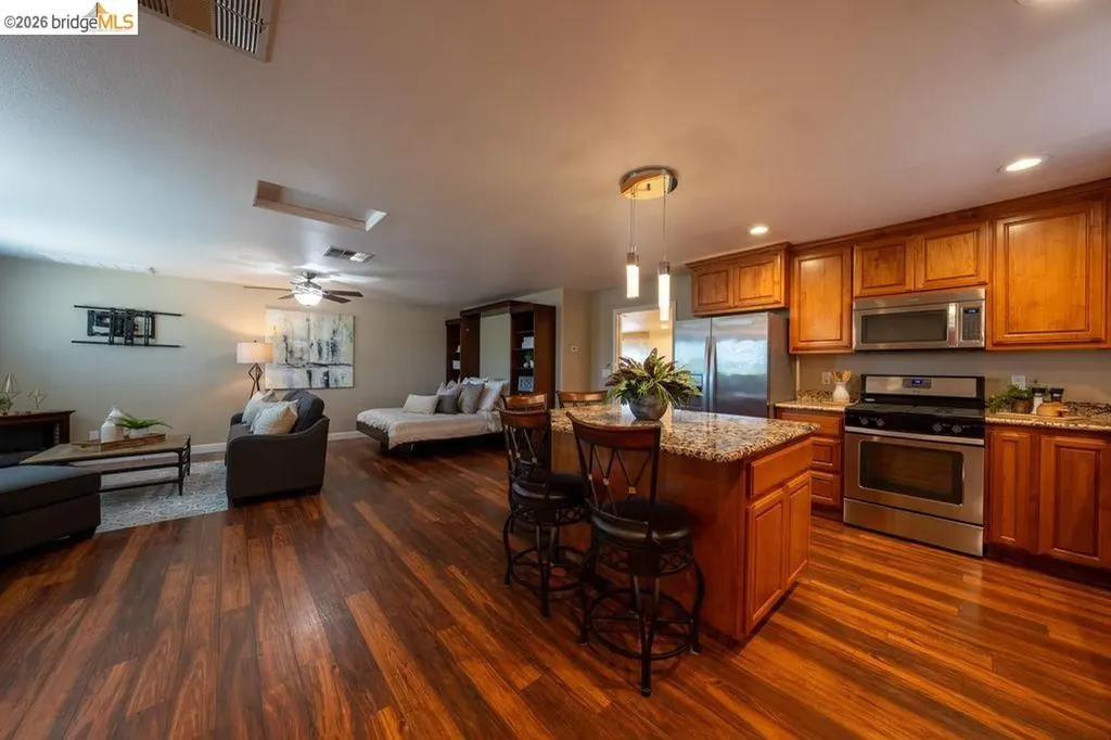 147 Loren Lane Oakley CA 94561