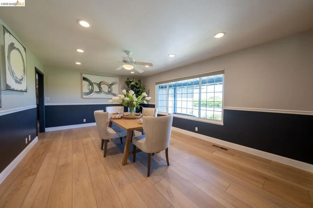147 Loren Lane Oakley CA 94561