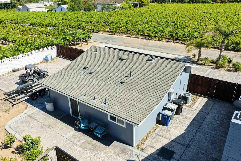 147 Loren Lane Oakley CA 94561