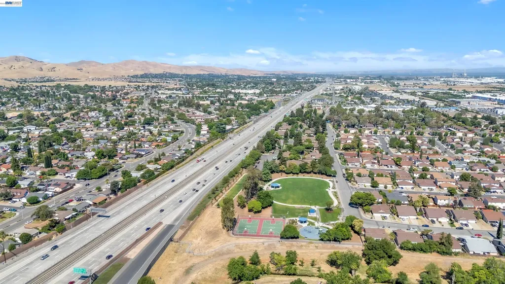 2300 Peppertree Way Antioch CA 94509