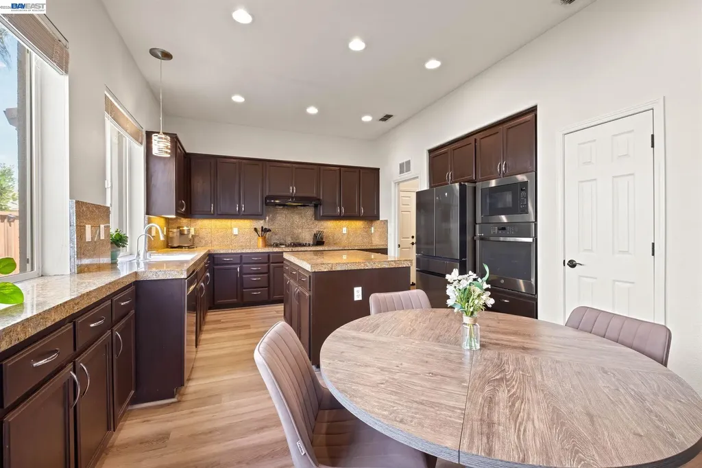 2466 Yosemite Way Discovery Bay CA 94505