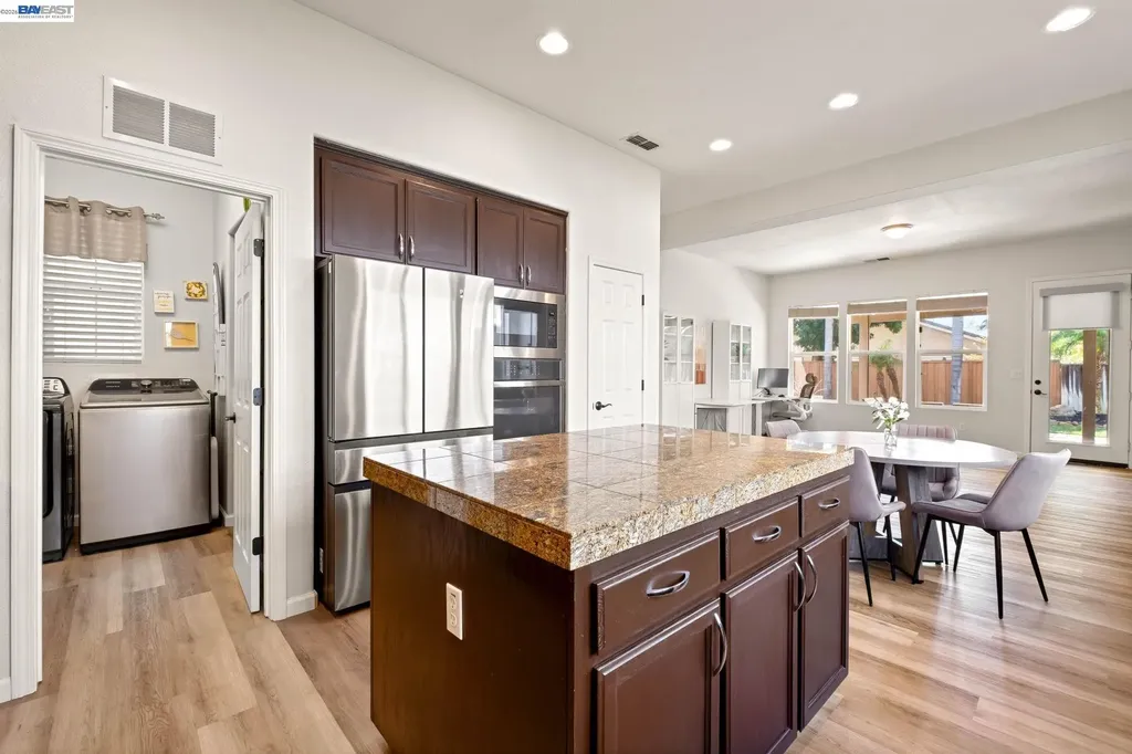 2466 Yosemite Way Discovery Bay CA 94505