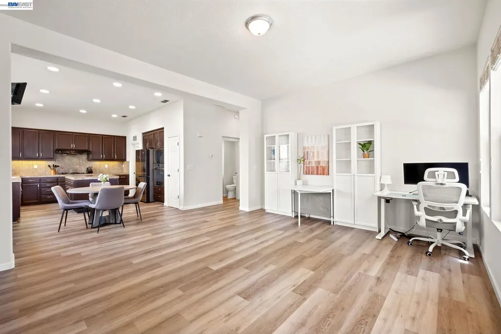 2466 Yosemite Way Discovery Bay CA 94505