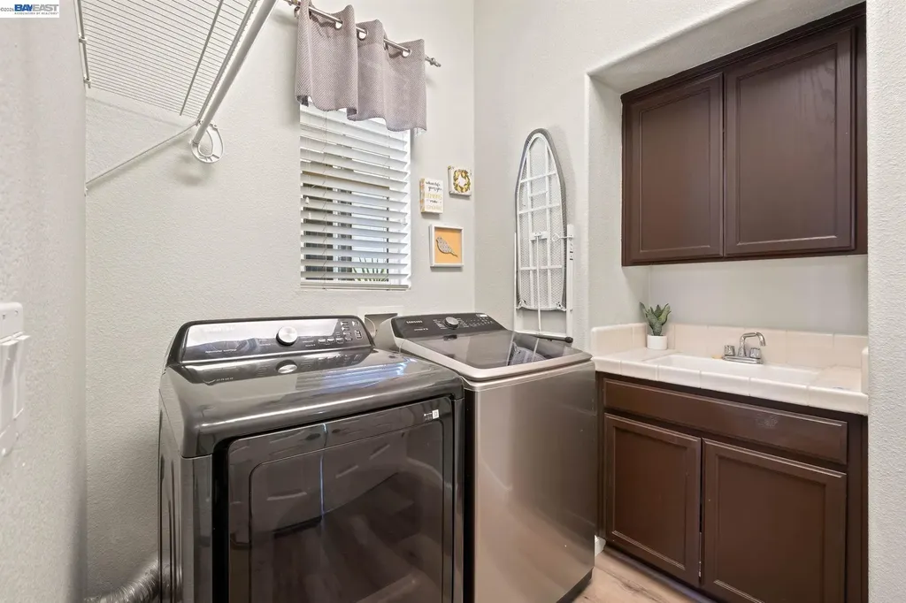 2466 Yosemite Way Discovery Bay CA 94505