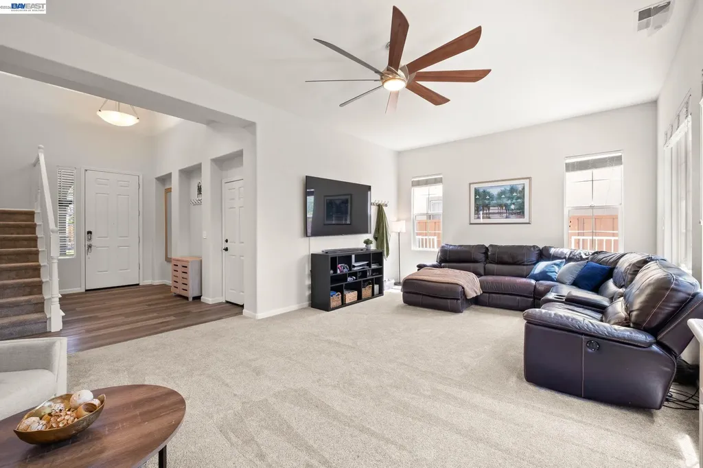 2466 Yosemite Way Discovery Bay CA 94505